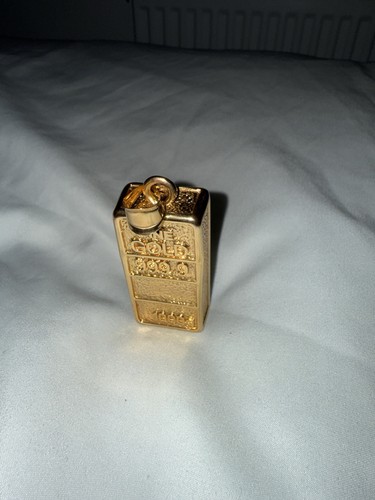 18karat gold pendant - ,