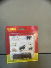 Hornby R7120 OO Gauge Farm