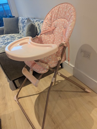 Compact highchair ultra - compact,
