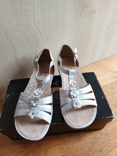 Silver leather sandals - Clarks Active Air - Size UK 5 - VGC