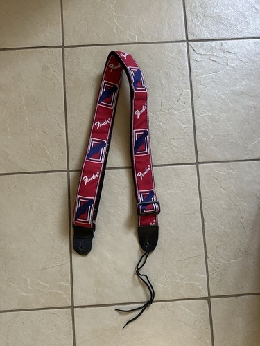Fender guitar strap - guitar,