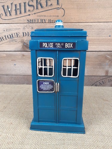 Decorative blue tin british - blue,