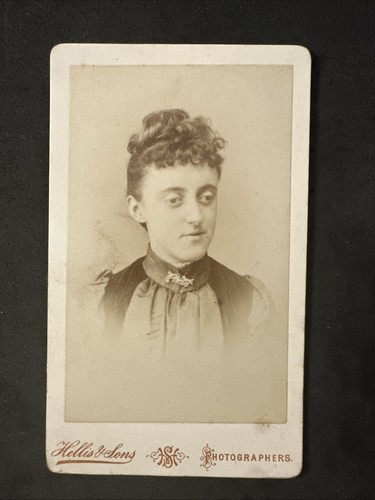 Cdv lady heavy - lids, eyes