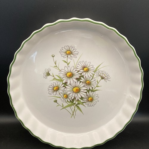 Vintage flan quiche dish - flan, daisy