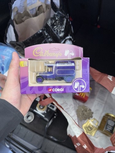 Corgi cadbury dairy milk - corgi,