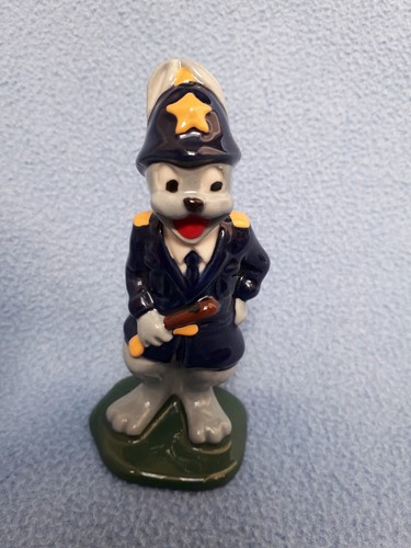 Wade ceramic ornament arthur - wade,