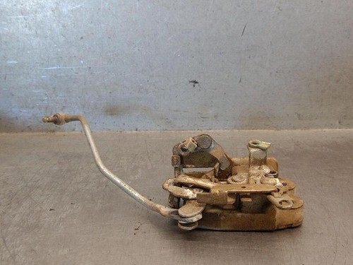 4d56 rear door lock - rear, rh