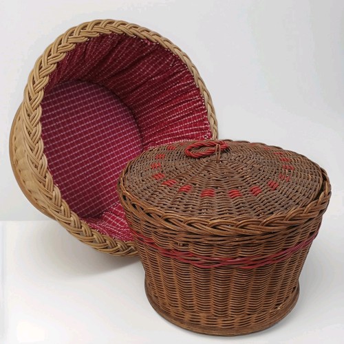 Vintage sewing baskets - vintage,