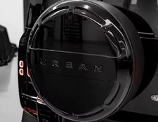URBAN LAND ROVER DEFENDER -