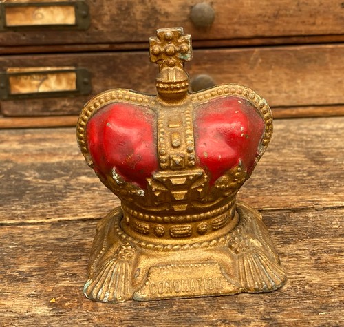Coronation crown cast money - crown,