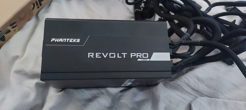 Phanteks revolt pro power - revolt,