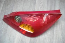 A GENUINE VAUXHALL TIGRA REAR LIGHT RIGHT SIDE