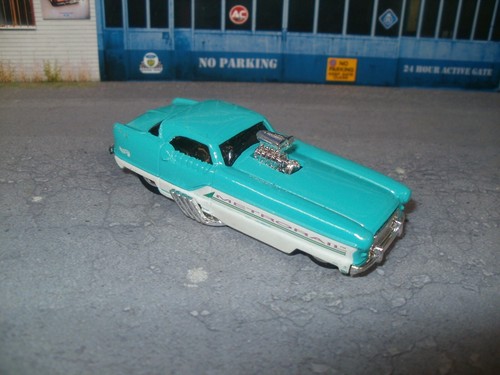 Hot wheels nash metropolitan - hot,
