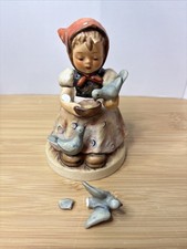 1972 HUMMEL/GOEBEL FIGURINE