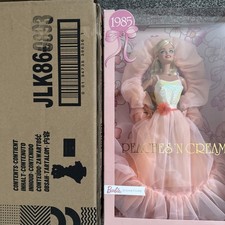 Barbie Signature Peaches ’n