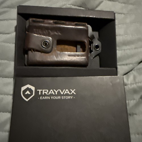 Trayvax element minimalist