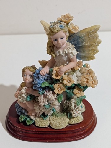 Fairies with flower - fairies,