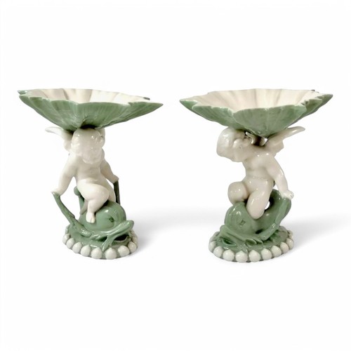 Pair minton cherub tazza - of,