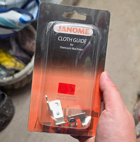 Janome cloth guide - cloth,