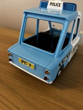 Postman Pat PC Selby Police Car Toy 2006 Doors & Boot Open 20x10x13.5cm