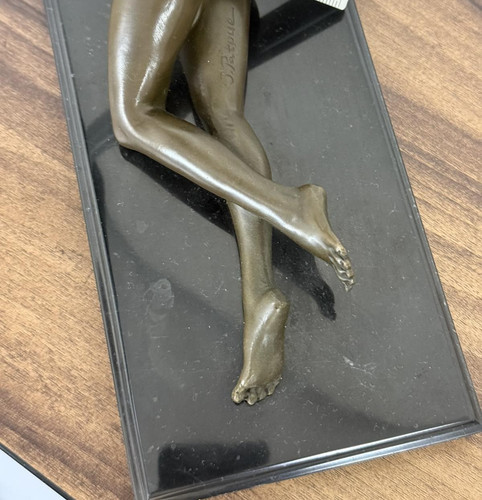Bronze woman sculpture lady - woman,