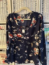 Samya Blue print top size 22