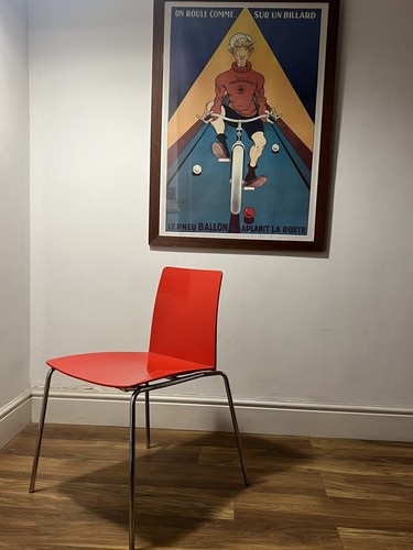 Red moroso leaf chairs - red, c