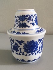 Japanese Blue White Porcelain Warmer Cup Wine Sake Liquor 3 piece Set -Excellent