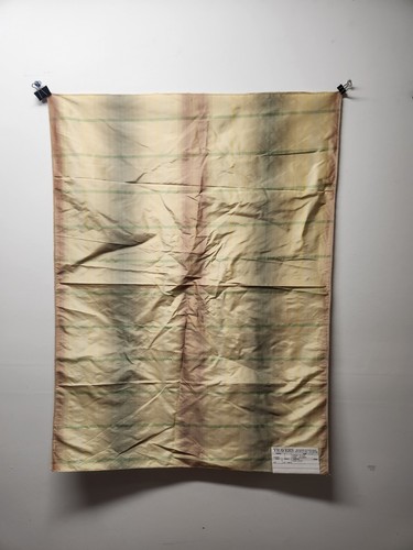 Travers 100 silk - 100%,