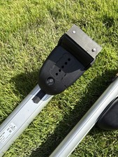 Roof rail For Disco 3/4. Lovely Condition And Comes The Fixing Key.