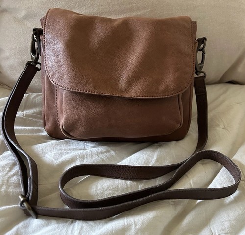 Fat face brown leather - face,