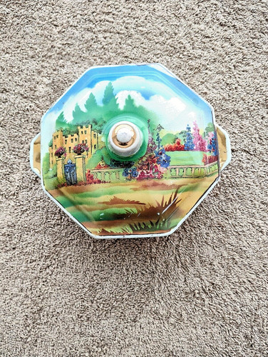 New hall pottery merrie - hall,