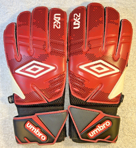 Umbro goalkeeper gloves - umbro,