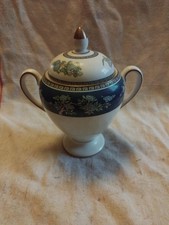 Wedgewood Made In England No 27 Globe Shaped Sugar Urn