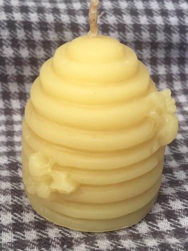 Lovely beeswax candle - a,