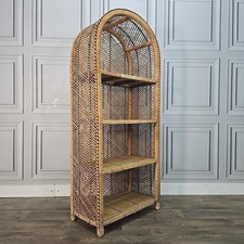 Vintage Wicker Rattan Étagère – Arched Top Shelf Unit – Boho Retro Cane Bookcase