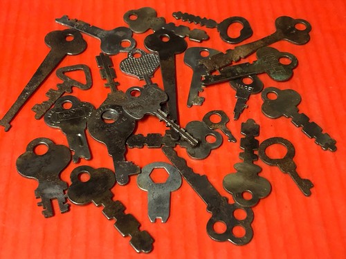 Vintage antique flat steel - or,