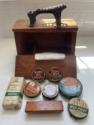 Vintage wooden shoe shine box - wooden,
