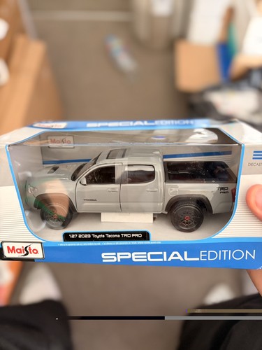 Maisto toyota tacoma 2023 - toyota,