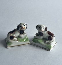 Pair of Chelsea Samson Gold Anchor  Miniature Porcelain Dogs