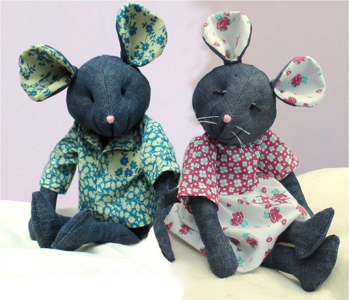 Raggedy mouse sewing - mouse,