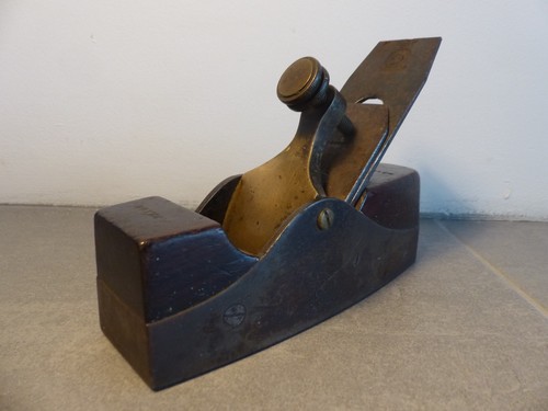 Fine antique vintage smoothing - fine,