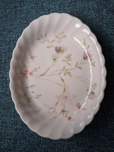 Wedgwood campion pin - wedgwood,