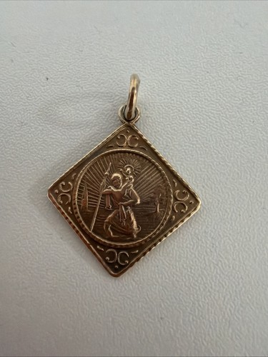 9ct gold pendant - gold, st