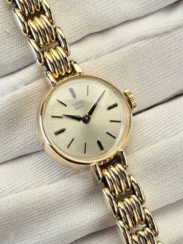 Tudor lady vintage - tudor,