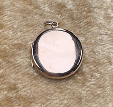 Gold Locket  15ct Antique