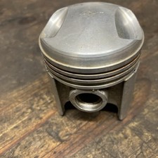 Triumph Piston,pos T100