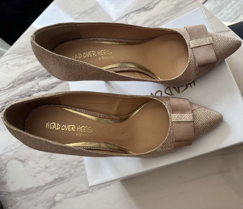 Head over heels dune - heels,