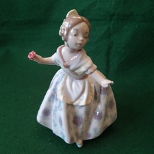 Lladro Retired Figurine