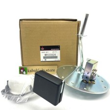 MITSUBISHI Genuine MR555624